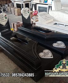 Makam Marmer Tahan Gempa